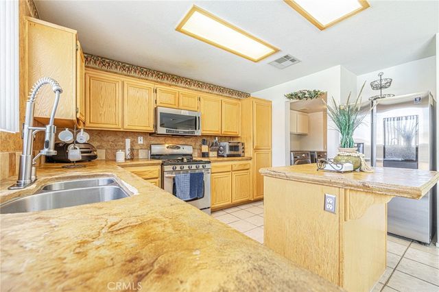 3657 Jasmine Ave, Rosamond, CA 93560