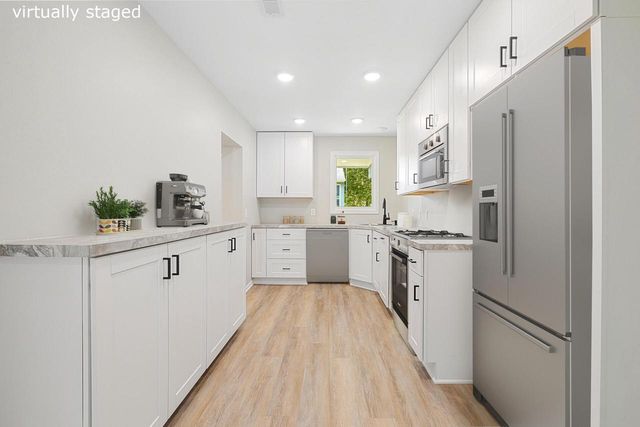 4705 Highland Park DRIVE, Slinger, WI 53086