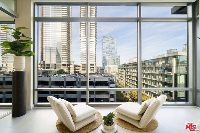 1100 S Hope Street 716, Los Angeles, CA 90015