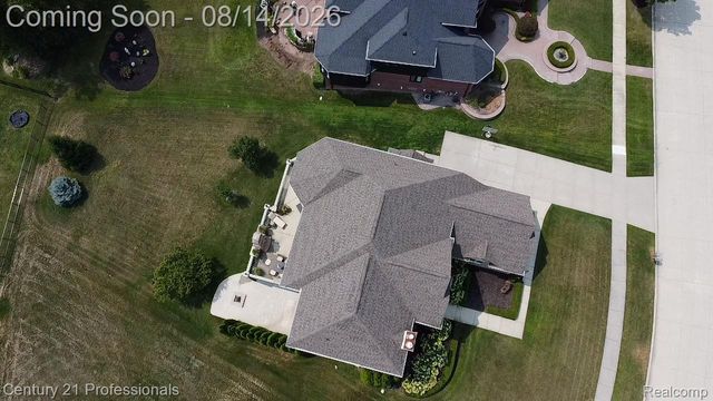 916 Majestic, Rochester Hills, MI 48306