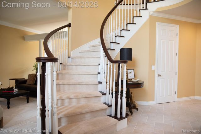 916 Majestic, Rochester Hills, MI 48306