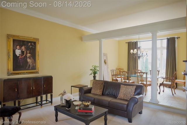 916 Majestic, Rochester Hills, MI 48306