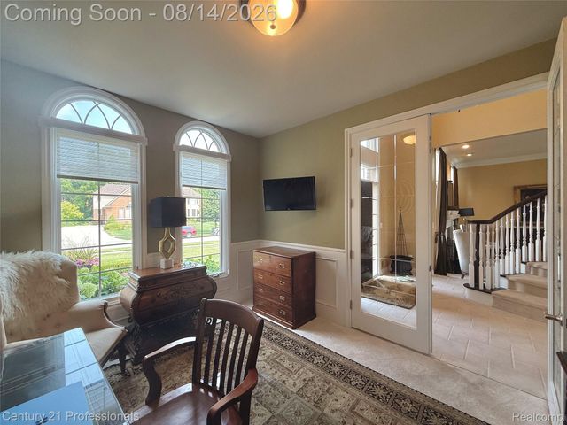 916 Majestic, Rochester Hills, MI 48306