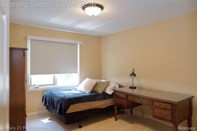 916 Majestic, Rochester Hills, MI 48306