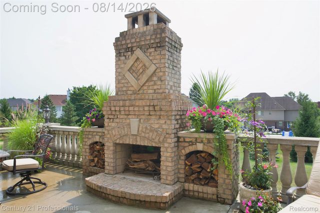 916 Majestic, Rochester Hills, MI 48306