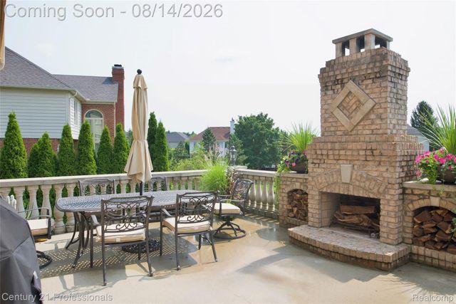 916 Majestic, Rochester Hills, MI 48306