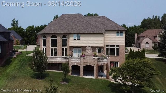 916 Majestic, Rochester Hills, MI 48306