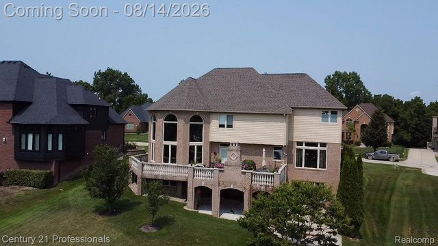 916 Majestic, Rochester Hills, MI 48306