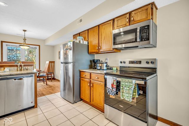 6558 Wandsworth Circle, Indianapolis, IN 46250