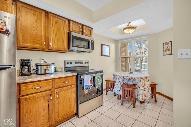 6558 Wandsworth Circle, Indianapolis, IN 46250