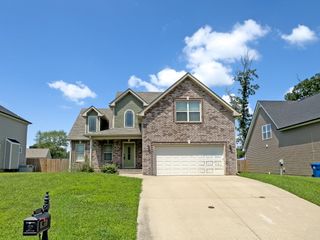 144 Sycamore Hill Dr, Clarksville, TN 37042