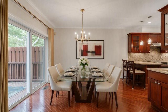 243 Bishops Forest Dr 243, Waltham, MA 02452