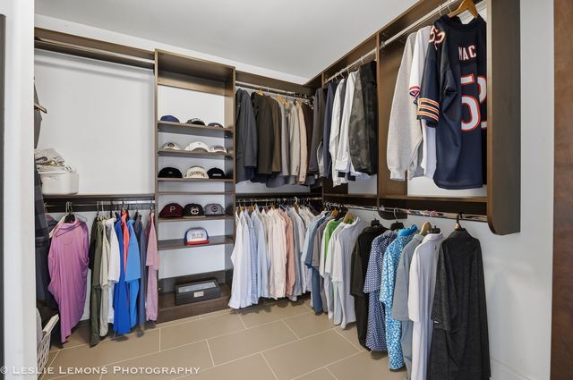 492 Bond Drive, Batavia, IL 60510