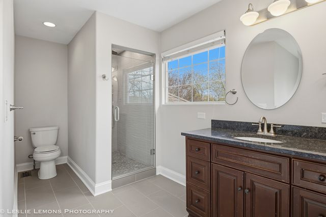 492 Bond Drive, Batavia, IL 60510