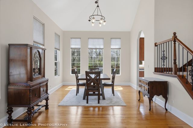 492 Bond Drive, Batavia, IL 60510