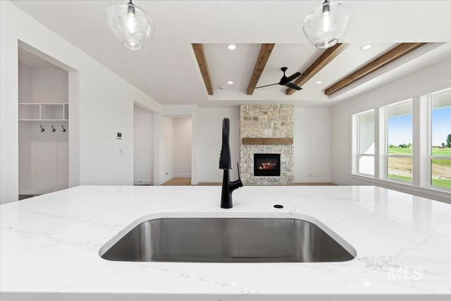 11134 S Corballis Ln, Kuna, ID 83634