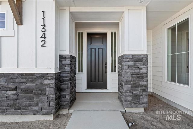 11134 S Corballis Ln, Kuna, ID 83634