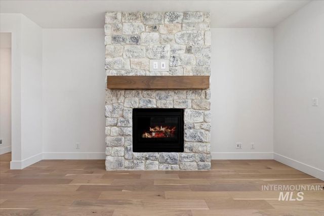 11134 S Corballis Ln, Kuna, ID 83634