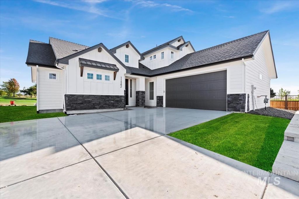 11134 S Corballis Ln, Kuna, ID 83634