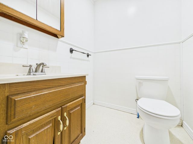 705 E 27th Street, Anderson, IN 46016