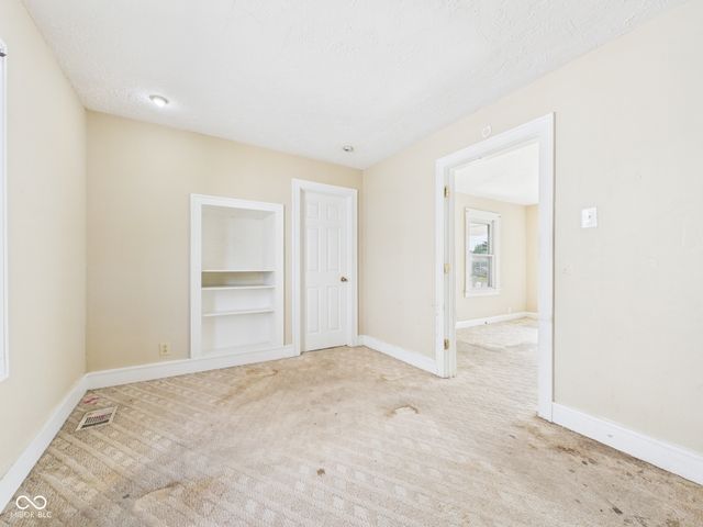 705 E 27th Street, Anderson, IN 46016