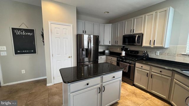 415 STOCKTON LOOP, Williamstown, NJ 08094