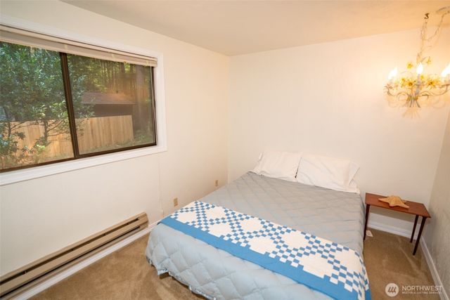 140 N Dow Creek Drive, Hoodsport, WA 98548