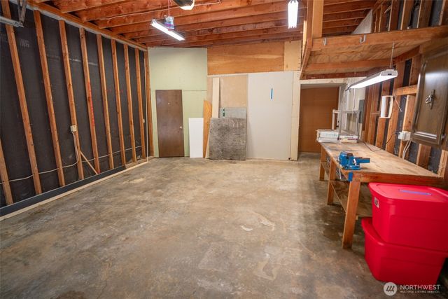 140 N Dow Creek Drive, Hoodsport, WA 98548