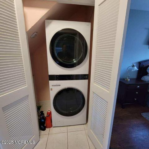 30 Stockton Avenue, Seaside Park, NJ 08752