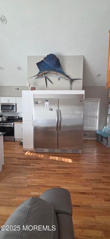 30 Stockton Avenue, Seaside Park, NJ 08752