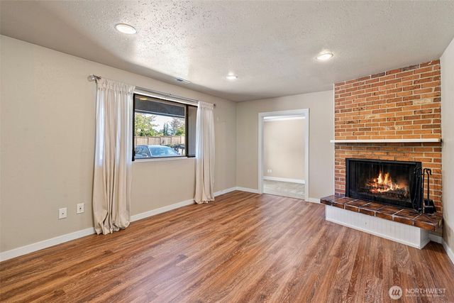 4708 Alameda Avenue W, University Place, WA 98466