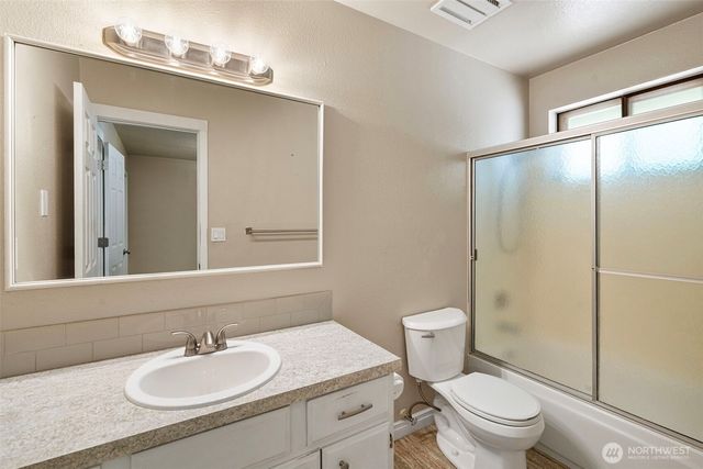 4708 Alameda Avenue W, University Place, WA 98466