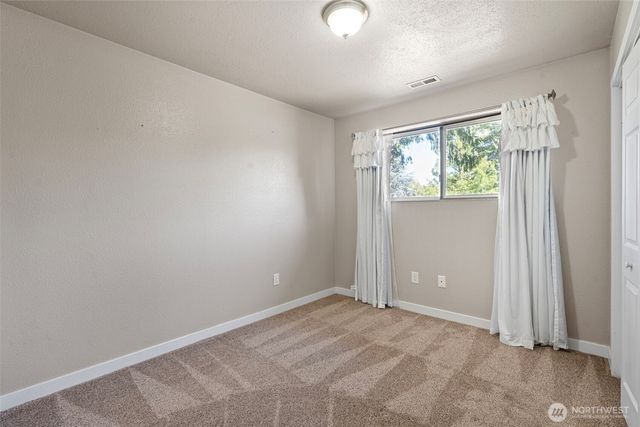 4708 Alameda Avenue W, University Place, WA 98466