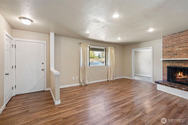 4708 Alameda Avenue W, University Place, WA 98466