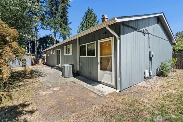 4708 Alameda Avenue W, University Place, WA 98466