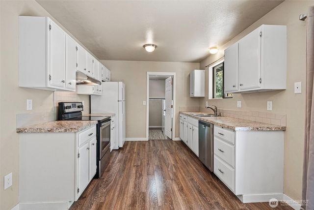 4708 Alameda Avenue W, University Place, WA 98466