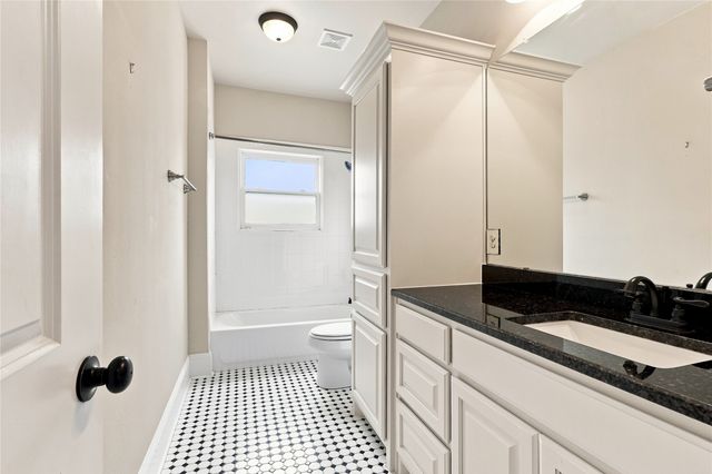 1604 Washington Avenue, Fort Worth, TX 76104