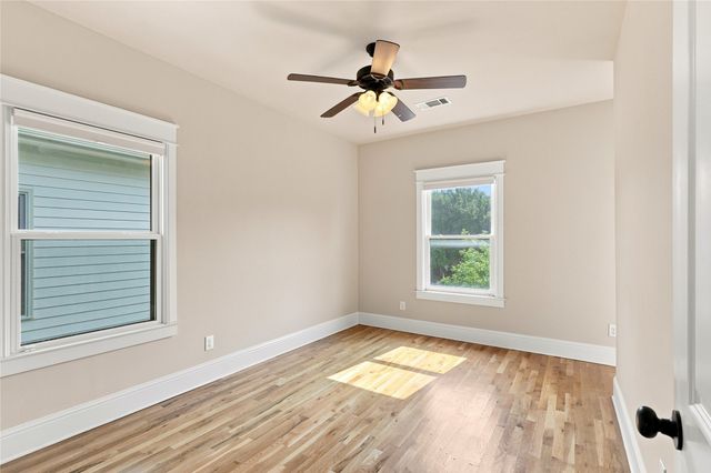 1604 Washington Avenue, Fort Worth, TX 76104