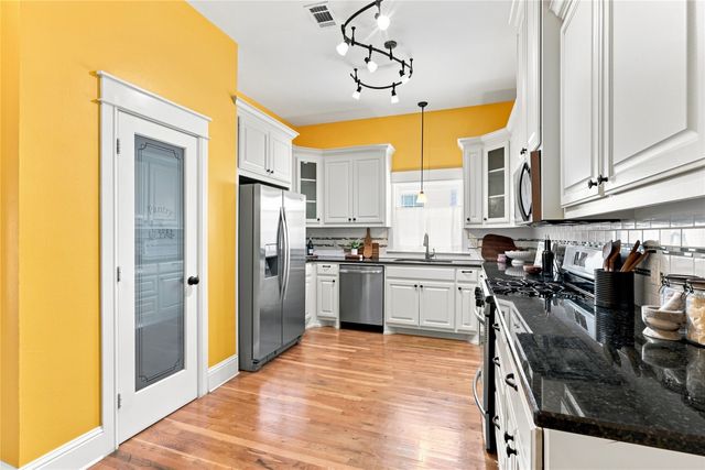 1604 Washington Avenue, Fort Worth, TX 76104