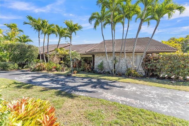 15305 SW 74th Ct, Palmetto Bay, FL 33157