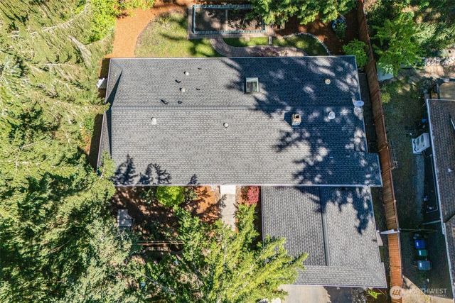 8215 172nd Avenue NE, Redmond, WA 98052
