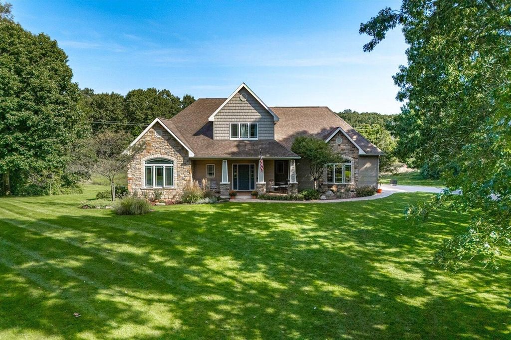 9844 W P Avenue, Kalamazoo, MI 49009