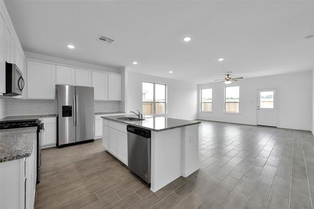 9699 Caney Trails Road, Conroe, TX 77303