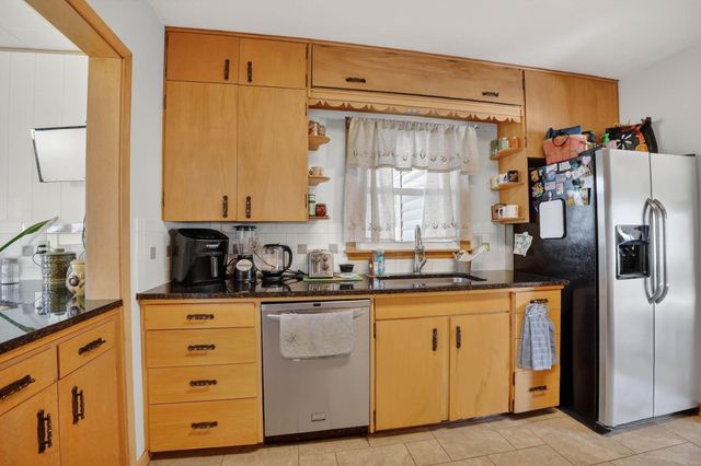 801 W 14th Street, Cedar Falls, IA 50613