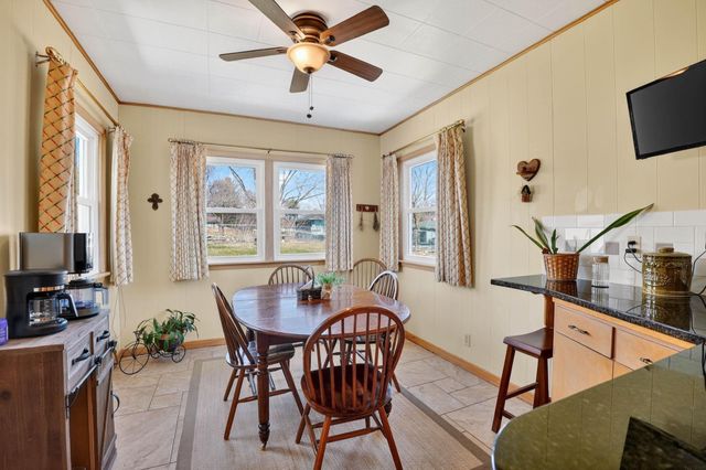 801 W 14th Street, Cedar Falls, IA 50613