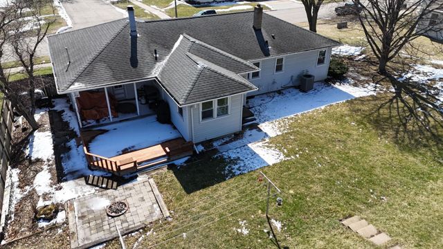 801 W 14th Street, Cedar Falls, IA 50613