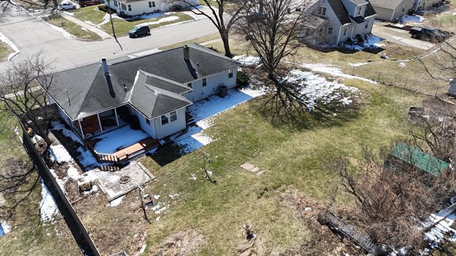 801 W 14th Street, Cedar Falls, IA 50613