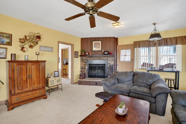 801 W 14th Street, Cedar Falls, IA 50613