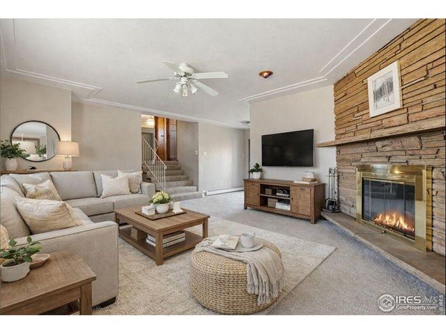 1848 Collyer St, Longmont, CO 80501