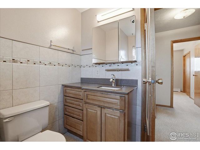 1848 Collyer St, Longmont, CO 80501